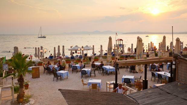 Seaside Sunset Walks Apartment Athens Luaran gambar